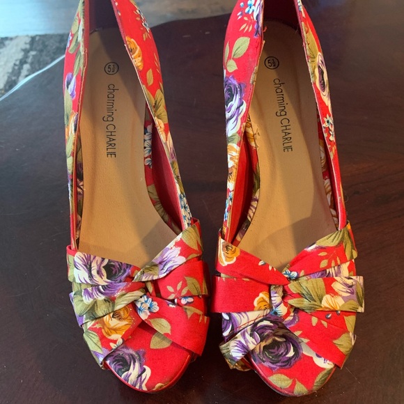 Floral heels - Picture 2 of 3